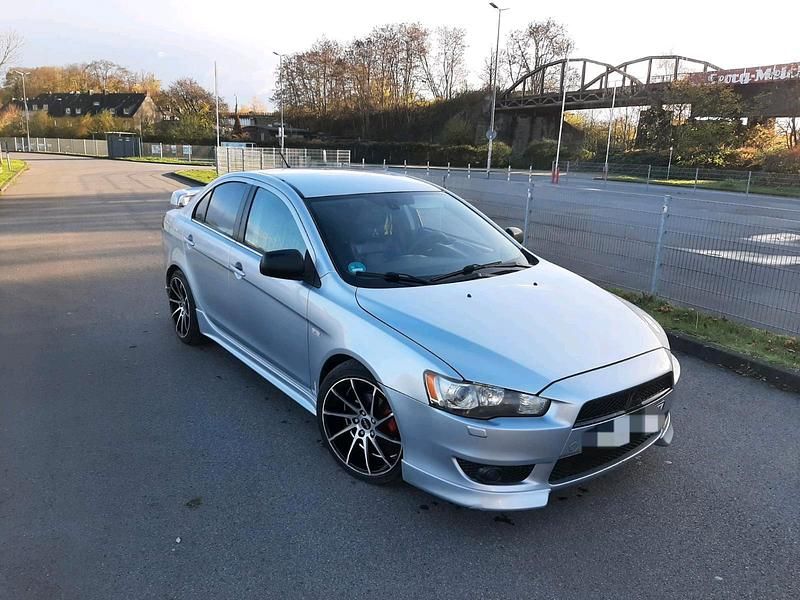 Silber Gebraucht 2007 Mitsubishi Lancer Limousine | 3.900 € (Superpreis) - Bild 1/4