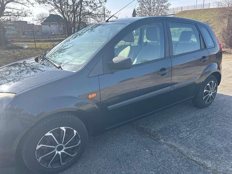 Gebraucht Ford Fiesta Ambiente 60 PS (44 kW) 2007 Schwarz Kleinwagen