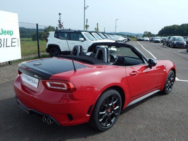 Gebraucht Abarth 124 Spider 170 PS (125 kW) 2017 Rot Cabrio