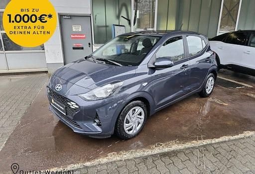 Gebraucht Hyundai i10 Trend 63 PS (46 kW) 2025 Grau Kleinwagen
