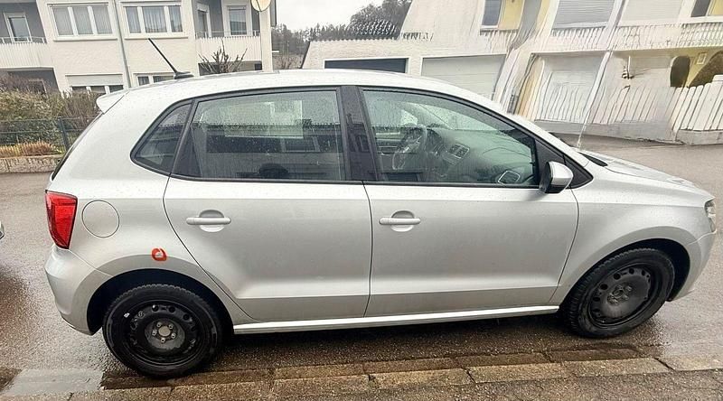 Gebraucht VW Polo Comfortline 75 PS (55 kW) 2017 Silber Limousine