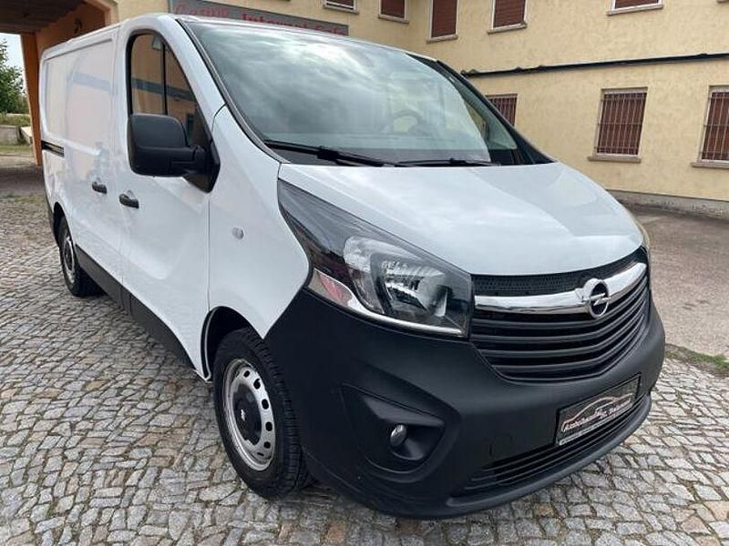 Gebraucht Opel Vivaro 120 PS (88 kW) 2018 Weiß Van / Kleinbus