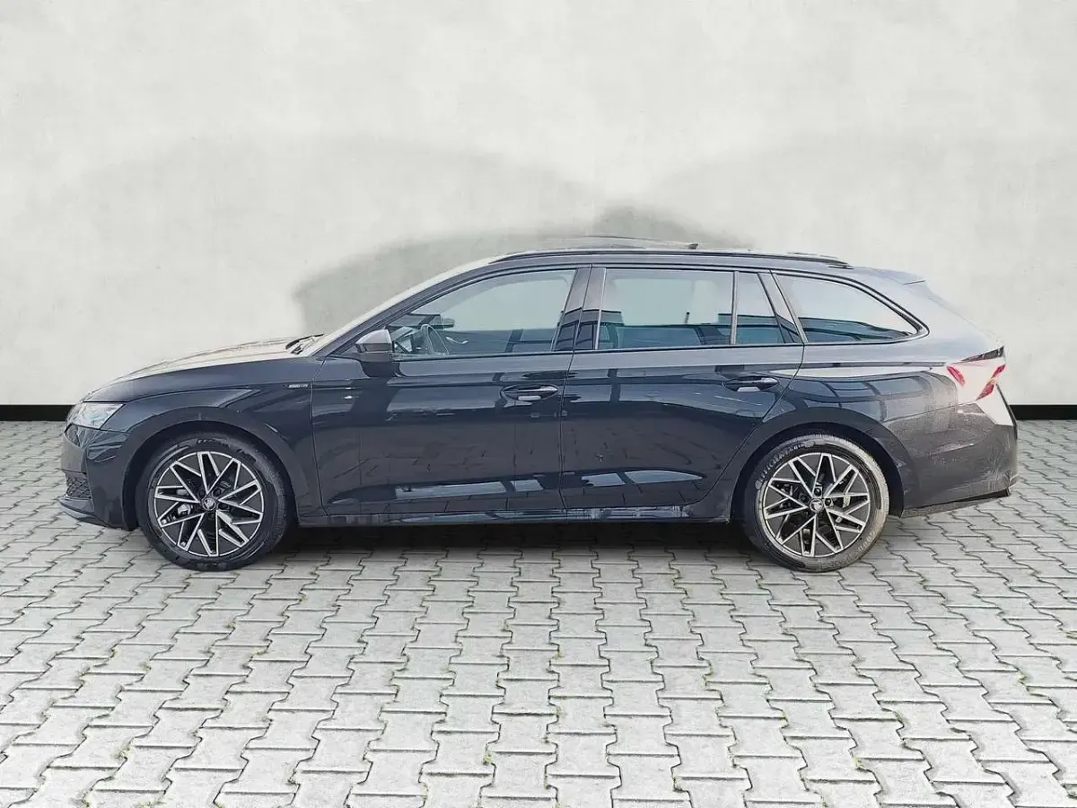 Neu Skoda Octavia SportLine 204 PS (150 kW) 2026 Schwarzmagic perleffekt Kombi
