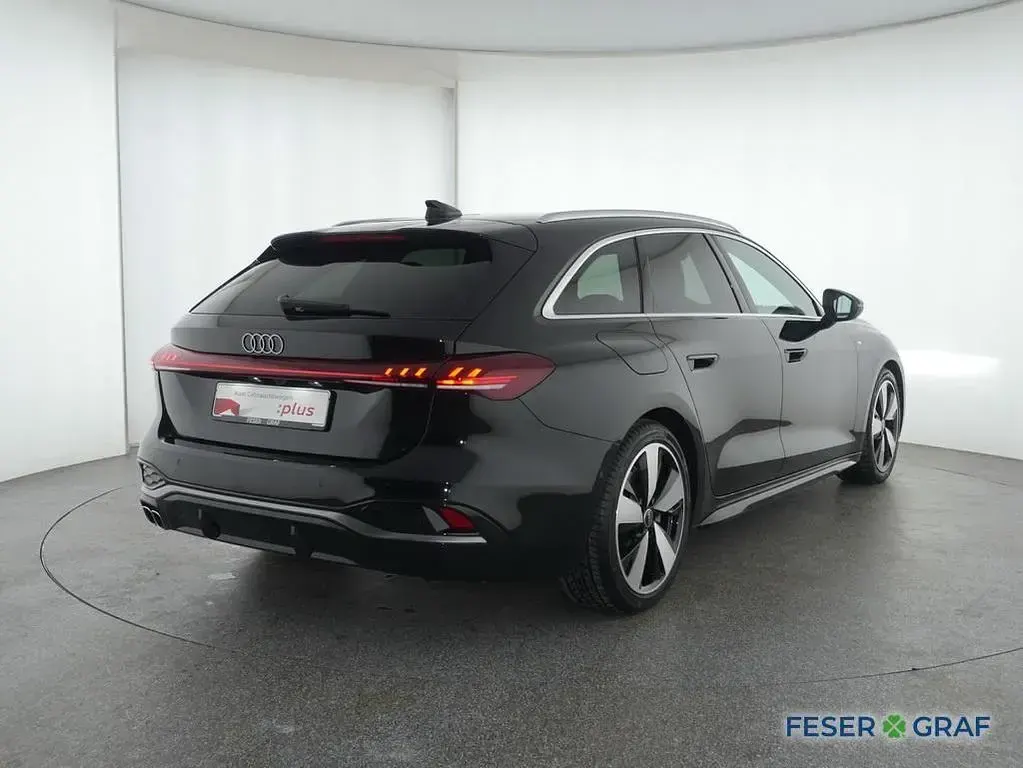 Second-hand Audi A5 Ambiente 204 CP (150 kW) 2025 Negru Break
