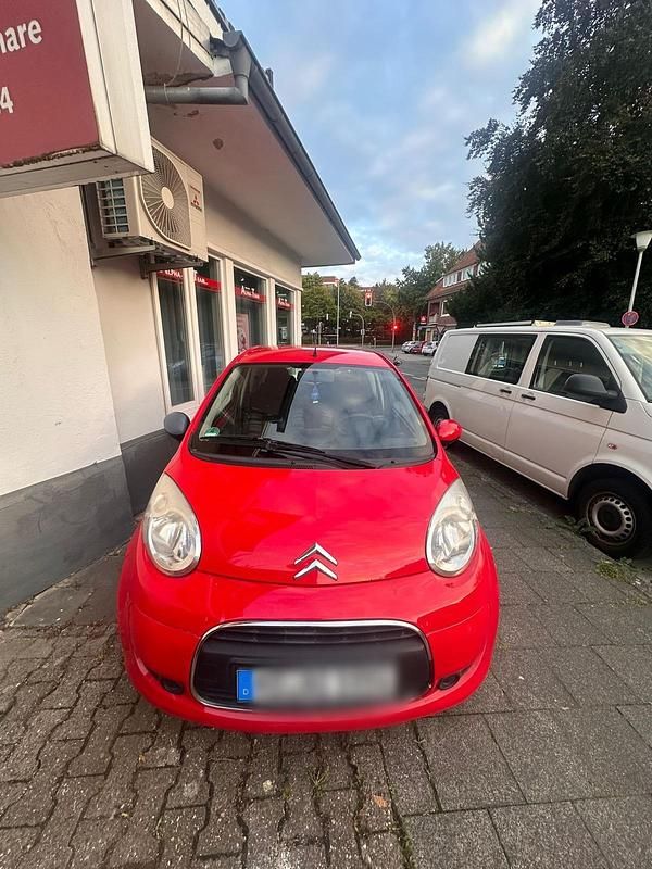 Rot Gebraucht 2009 Citroën C1 Kleinwagen | 900 € - Bild 1/4