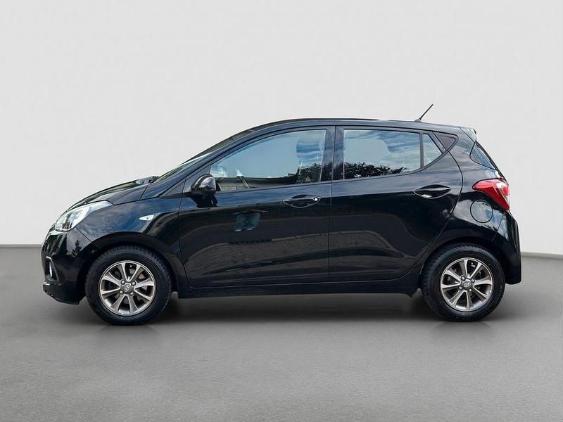 Gebraucht Hyundai i10 Edition 87 PS (63 kW) 2014 Schwarz Kleinwagen