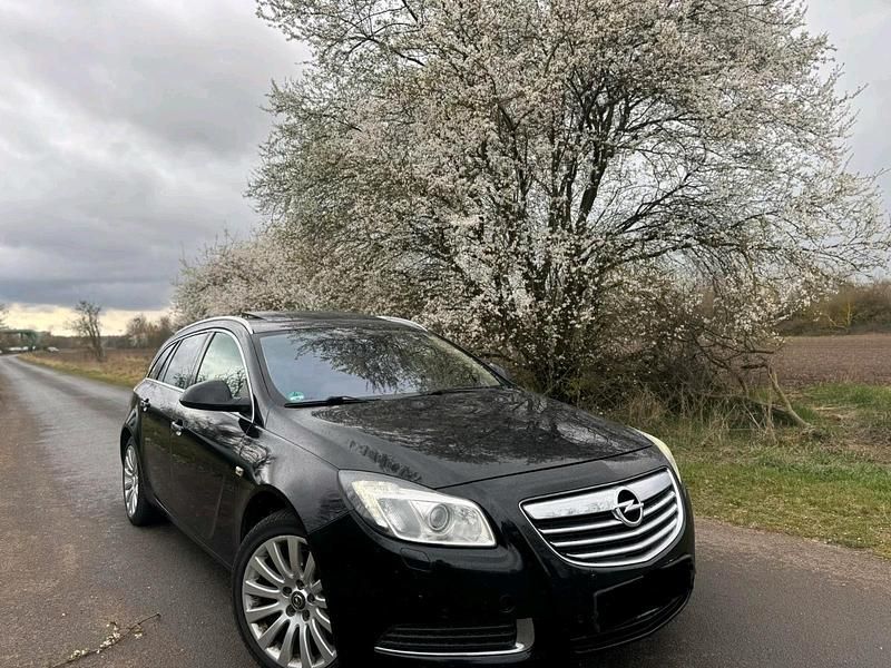 Gebraucht Opel Insignia 260 PS (191 kW) 2010 Schwarz Kombi