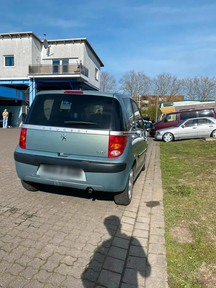 Gebraucht Peugeot 1007 88 PS (64 kW) 2006 Van / Kleinbus