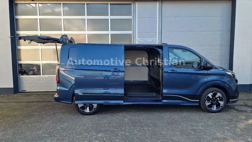 Neu Ford Transit Custom Sport 170 PS (125 kW) 2026 Blau Van / Kleinbus