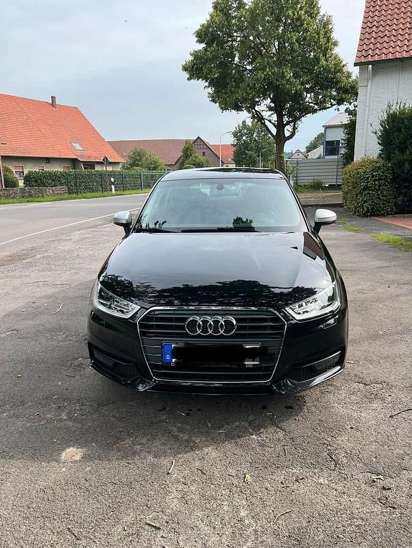 Gebraucht Audi A1 Design 125 PS (91 kW) 2015 Schwarz Kleinwagen
