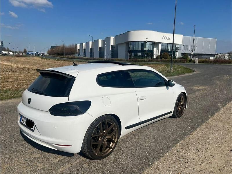 Gebraucht VW Scirocco 160 PS (117 kW) 2010 Weiß Coupé