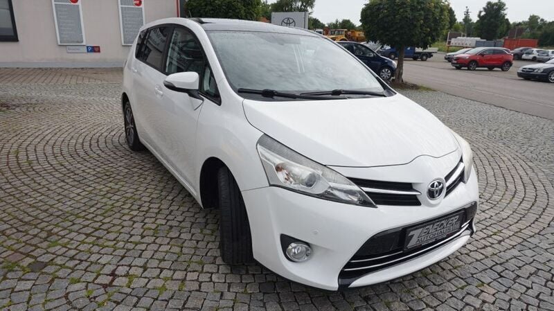 Gebraucht Toyota Verso Multidrive S 147 PS (108 kW) 2014 Van / Kleinbus