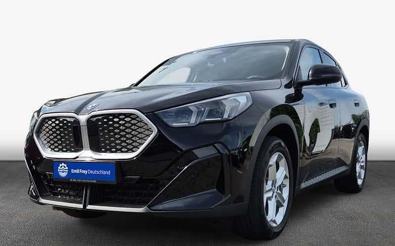 Schwarz Neu 2025 BMW iX2 SUV | 42.990 € - Bild 1/2