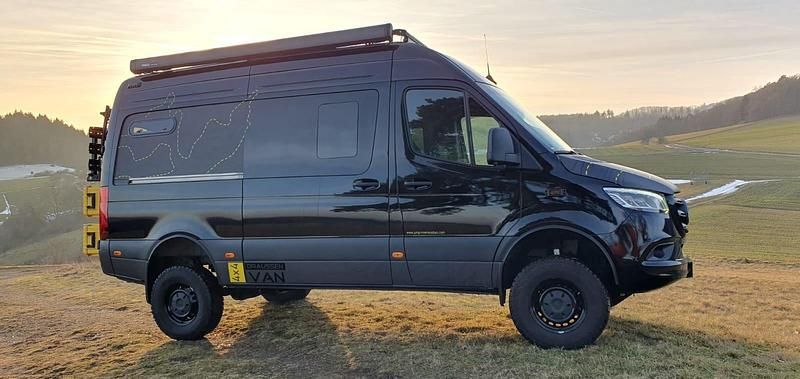 Gebraucht Mercedes Sprinter 190 PS (139 kW) 2025 Schwarz Van