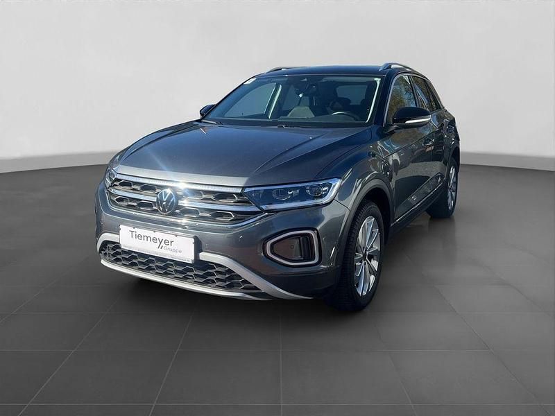 Second-hand VW T-Roc Style 110 CP (80 kW) 2023 Gri SUV