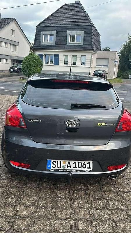 Gebraucht 2010 Kia Ceed Limousine | 3.950 € (Fairer Preis) - Bild 1/4