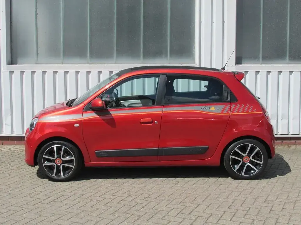 Gebraucht Renault Twingo Dynamique 71 PS (52 kW) 2015 Rot Kleinwagen