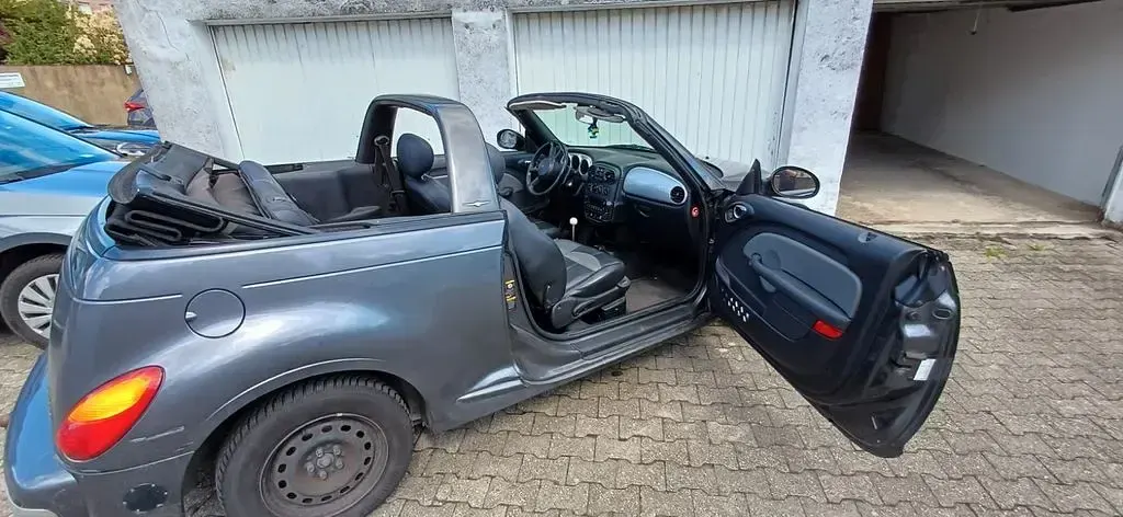 Usado Chrysler PT Cruiser Limited 143 CV (105 kW) 2004 Gris Descapotable
