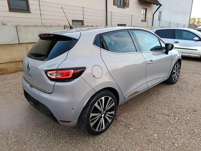 Gebraucht Renault Clio IV Initiale Paris 118 PS (86 kW) 2017 Limousine
