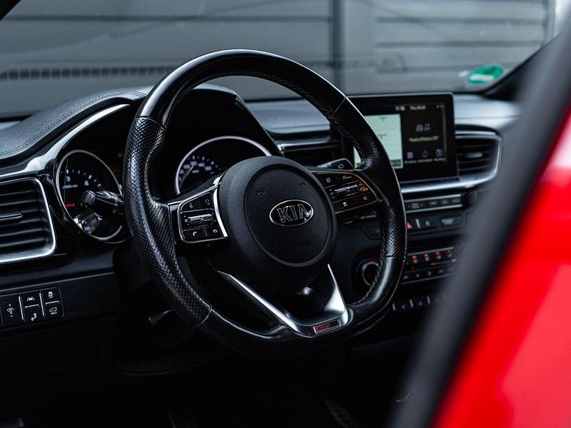 Gebraucht Kia ProCeed 136 PS (100 kW) 2019 Rot Kombi