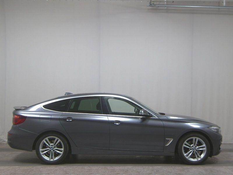Grau Gebraucht 2020 BMW 320 Gran Turismo Advantage Limousine | 17.980 € (Fairer Preis) - Bild 1/4
