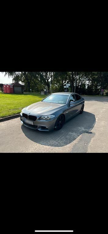 Grau Gebraucht 2011 BMW 550 M Sport Limousine | 16.990 € (Superpreis) - Bild 1/4