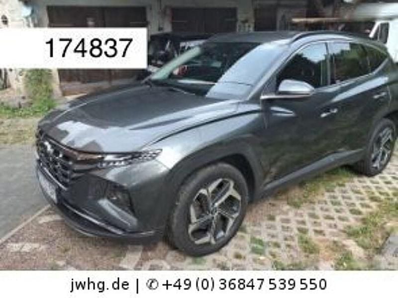 Grau Gebraucht 2021 Hyundai Tucson Trend SUV | 23.450 € (Superpreis) - Bild 1/4