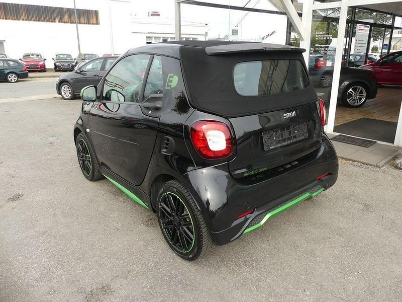 Gebraucht Smart ForTwo Cabrio Brabus 60 kW (82 PS) 2017 Schwarz Cabrio
