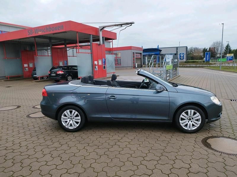 Gebraucht VW Eos 140 PS (102 kW) 2007 Grau Cabrio