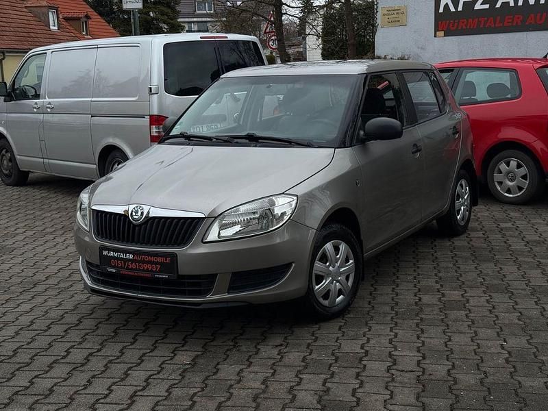 Gebraucht Skoda Fabia 69 PS (50 kW) 2012 Beige Limousine