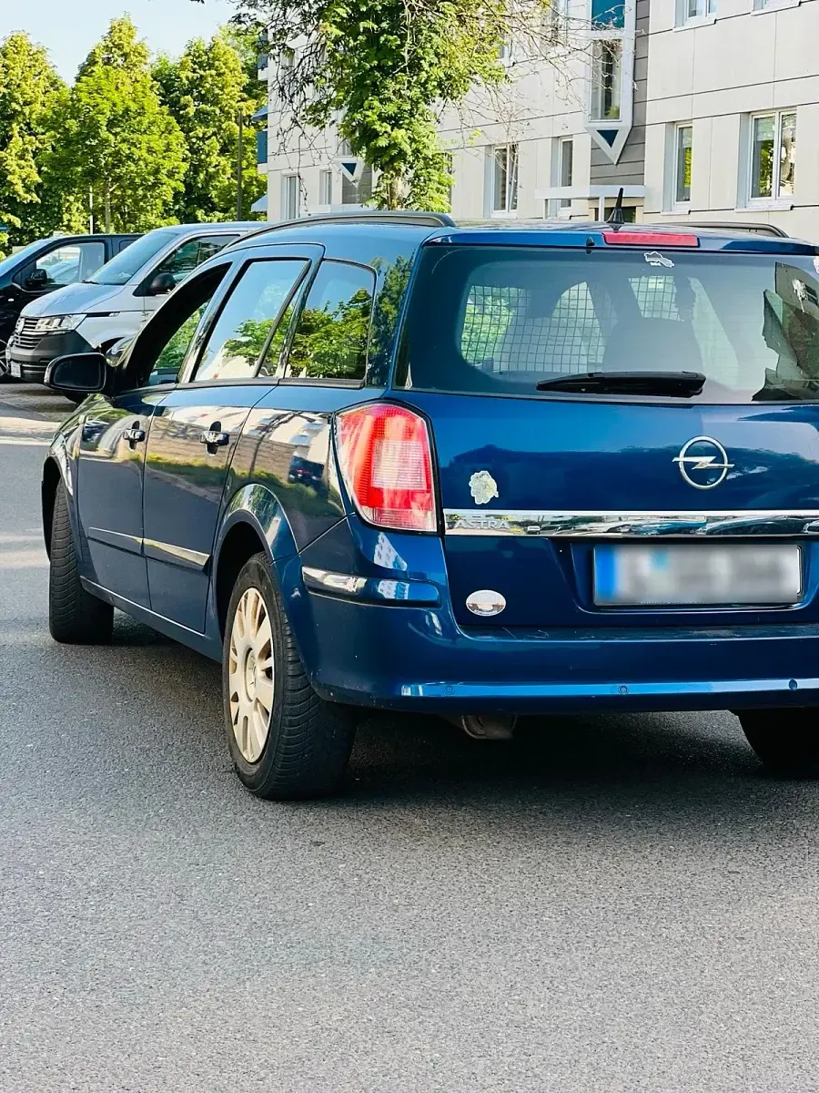 Gebraucht Opel Astra 125 PS (91 kW) 2007 Blau Kombi