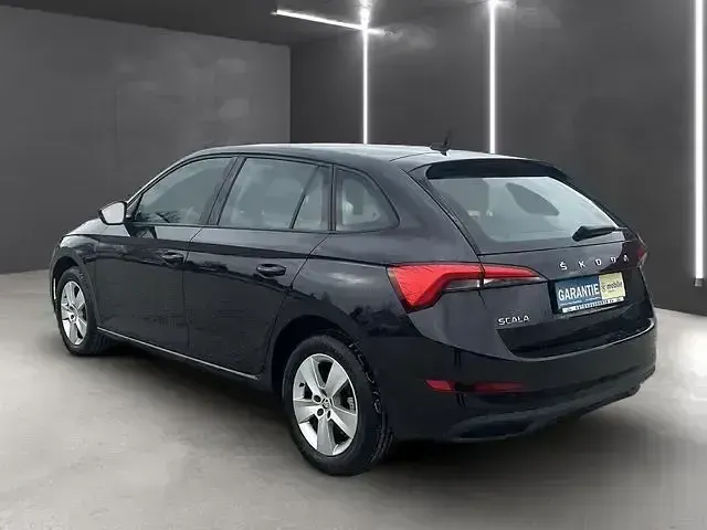 Gebraucht Skoda Scala Ambition 110 PS (80 kW) 2023 Schwarz Kleinwagen