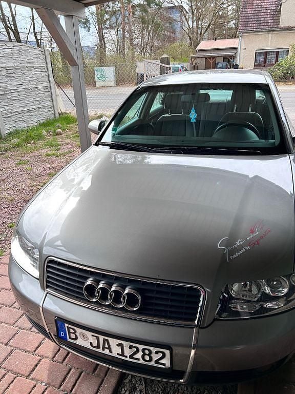 Usata Audi A4 102 CV (75 kW) 2003 Grigio Berlina
