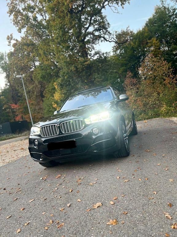 Schwarz Gebraucht 2018 BMW X5 M50 Performance SUV | 27.000 € (Fairer Preis) - Bild 1/4