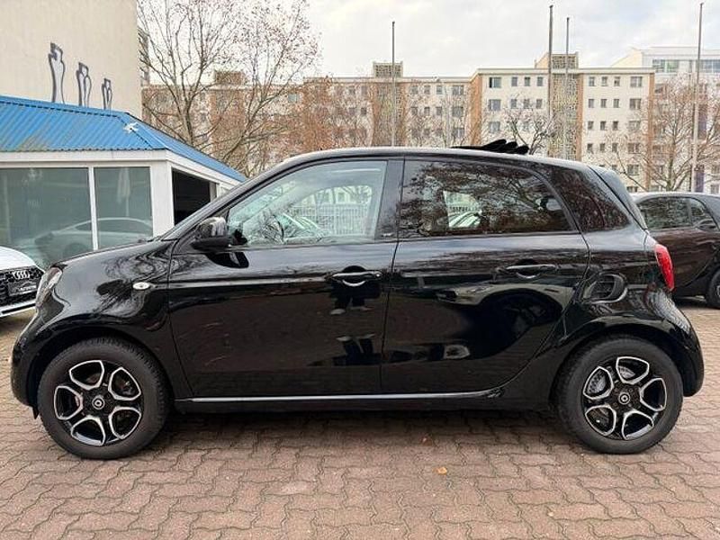 Gebraucht Smart ForFour Prime 90 PS (66 kW) 2019 Schwarz Kleinwagen