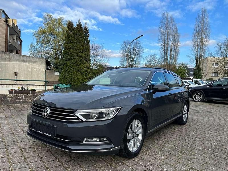Gebraucht VW Passat 190 PS (139 kW) 2017 Grau Kombi