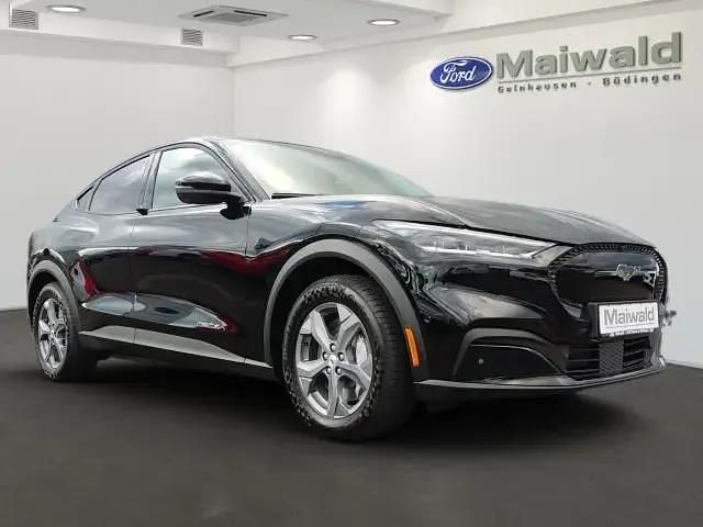 Gebraucht Ford Mustang Mach-E Basis 216 kW (294 PS) 2023 Iridiumschwarz metallic SUV