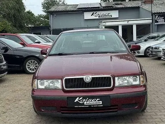 Gebraucht Skoda Octavia Sport 116 PS (85 kW) 1999 Rot Limousine