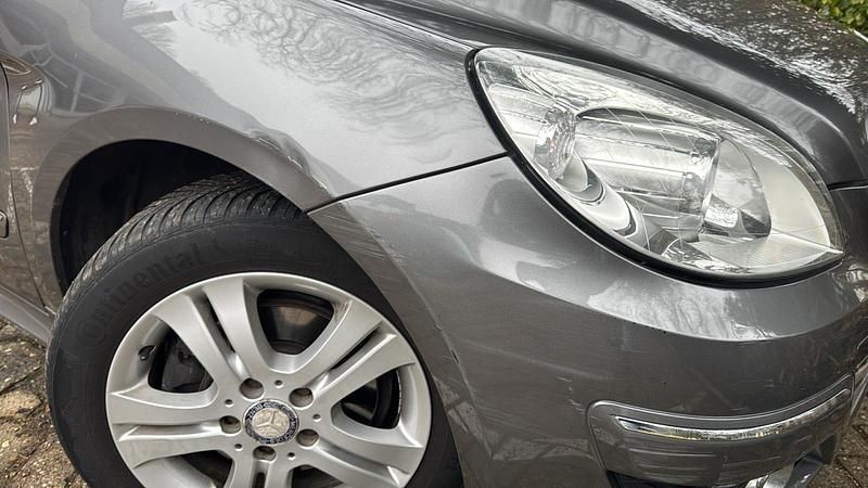 Gebraucht Mercedes 170 116 PS (85 kW) 2009 Grau Kleinwagen