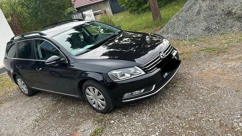 Gebraucht VW Passat 140 PS (102 kW) 2011 Schwarz Kombi