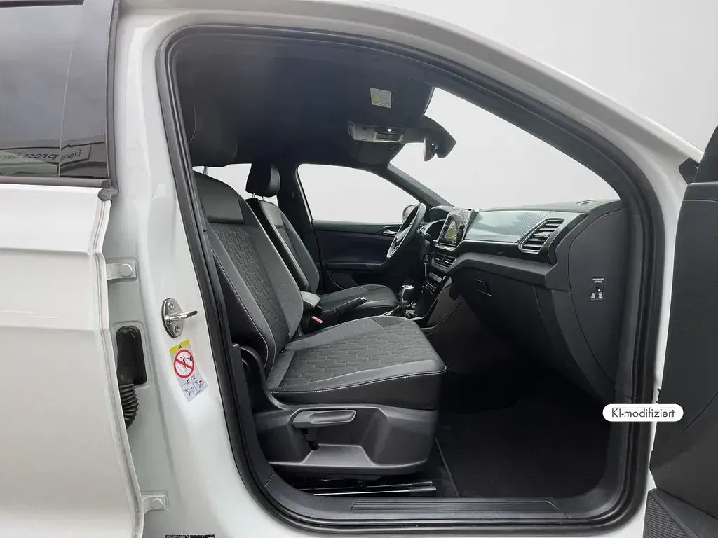 Gebraucht VW T-Cross Life 116 PS (85 kW) 2025 Pure white SUV