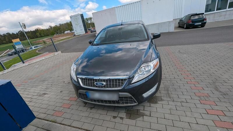 Grau Gebraucht 2010 Ford Mondeo Limousine | 5.000 € (Teuer) - Bild 1/4