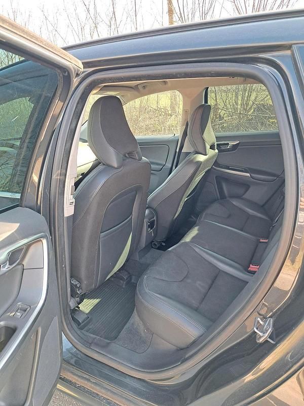 Gebraucht Volvo XC60 190 PS (139 kW) 2015 Andere farben SUV