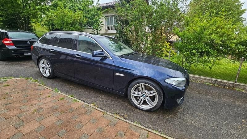 Blau Gebraucht 2010 BMW 528 Kombi | 12.000 € (Etwas zu teuer) - Bild 1/4