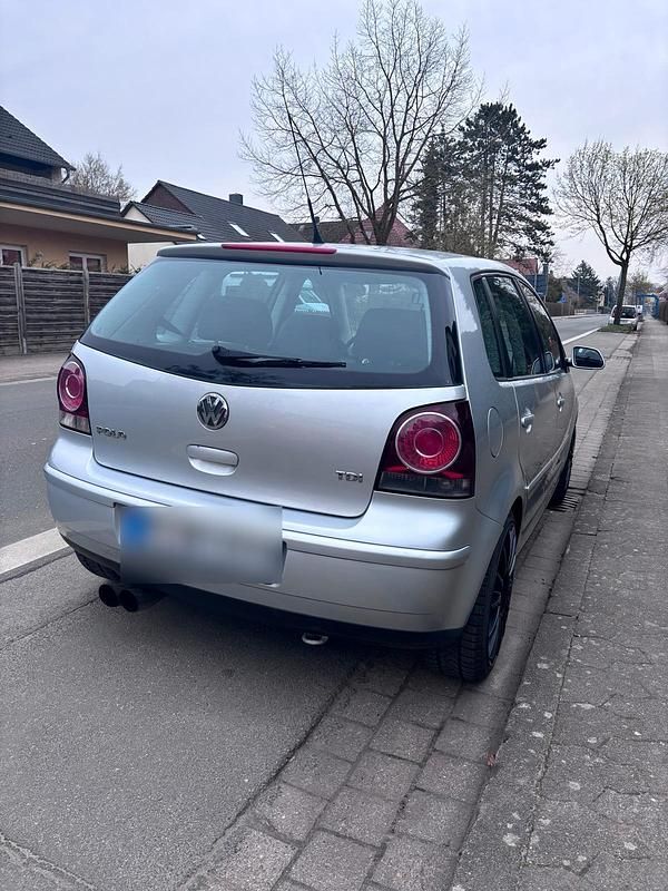Gebraucht VW Polo 80 PS (58 kW) 2007 Grau Kleinwagen