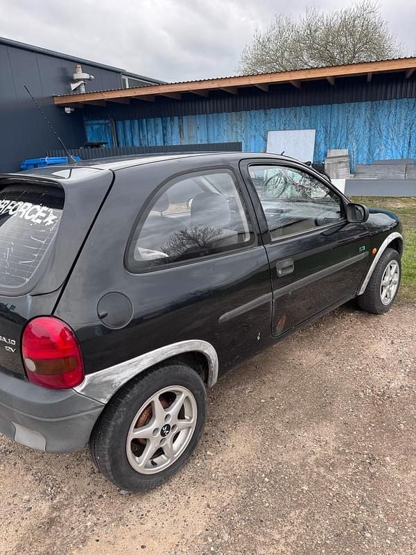 Gebraucht Opel Corsa Eco 54 PS (39 kW) 1997 Schwarz Kleinwagen