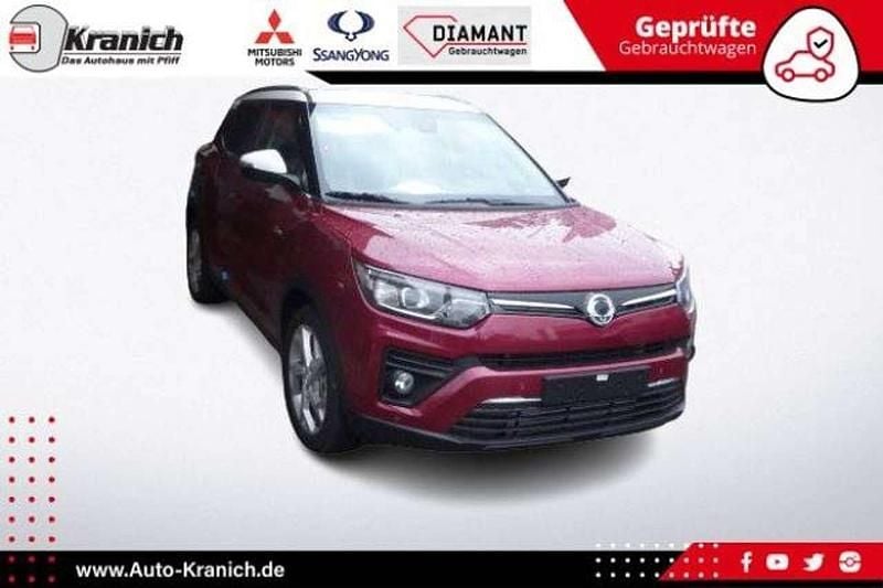 Cherry red Gebraucht 2023 Ssangyong (KGM) Tivoli Limited SUV | 18.390 € - Bild 1/1