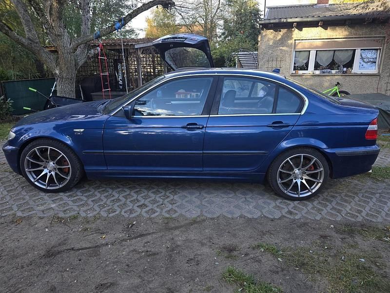 Gebraucht BMW 330 231 PS (169 kW) 2003 Blau Limousine