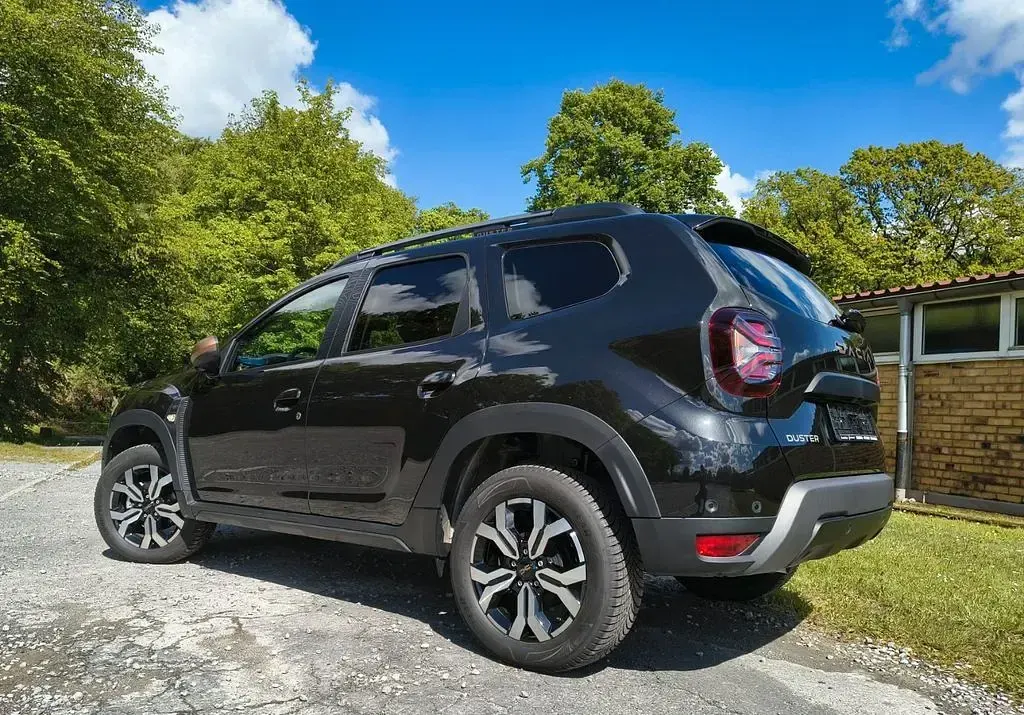 Gebraucht Dacia Duster Extreme 114 PS (83 kW) 2024 Schwarz SUV