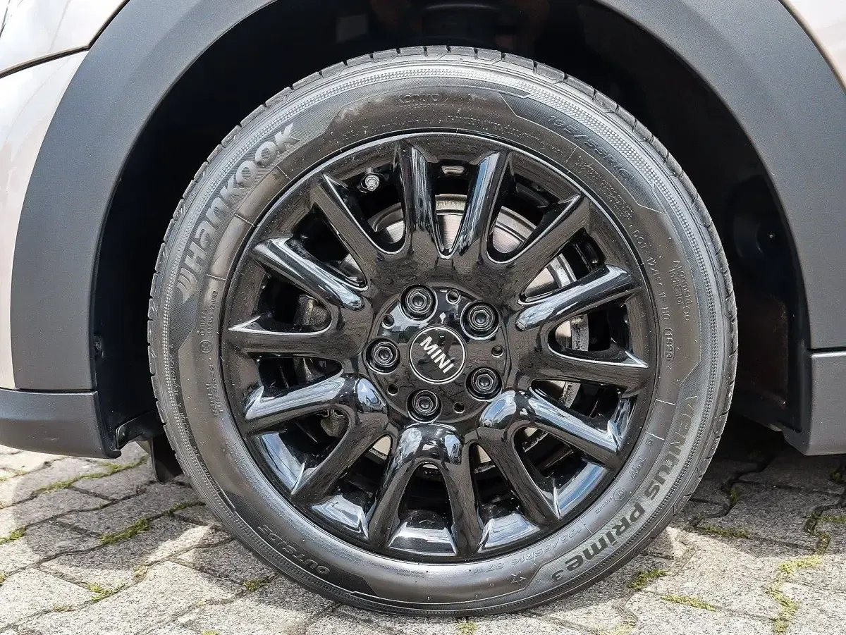 Gebraucht Mini Cooper 136 PS (100 kW) 2023 Grau Kleinwagen